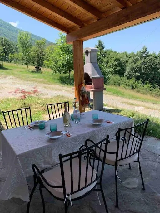 בית נופש הוילה Varsi La Casa Sulla Collina
